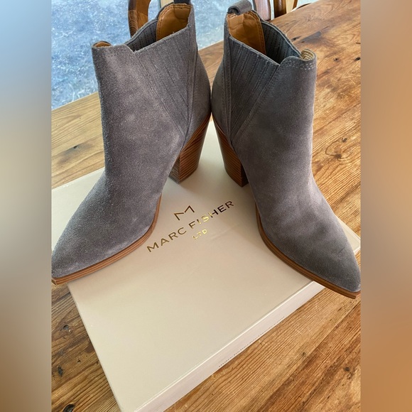 Marc Fisher gray Gadri suede booties size 7.5 - Picture 2 of 7